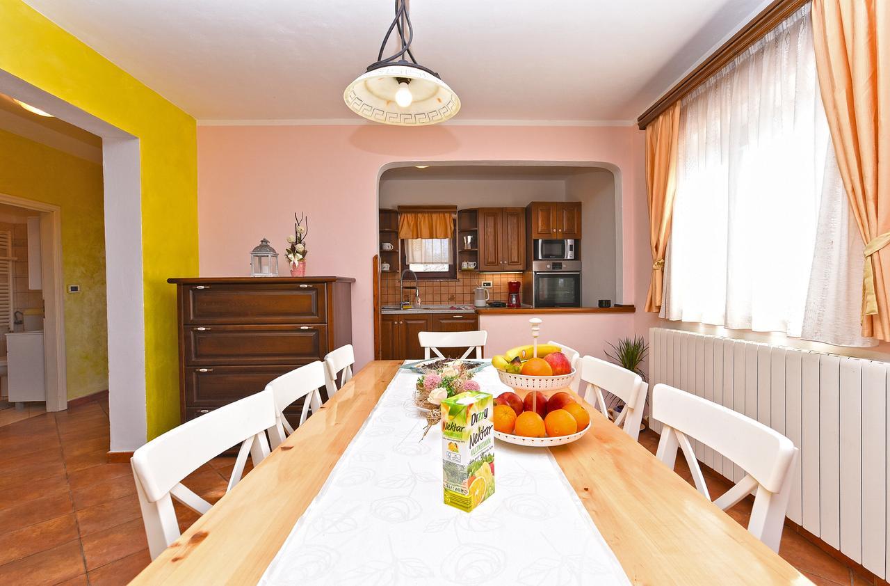 Apartment Modrusani 1561 Žminj Εξωτερικό φωτογραφία